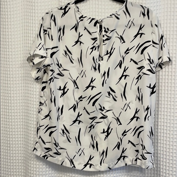 A New Day Blouse Top - Picture 2 of 5